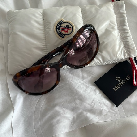 Moncler Like New Tortoise Shell Sunglasses - Picture 1 of 4